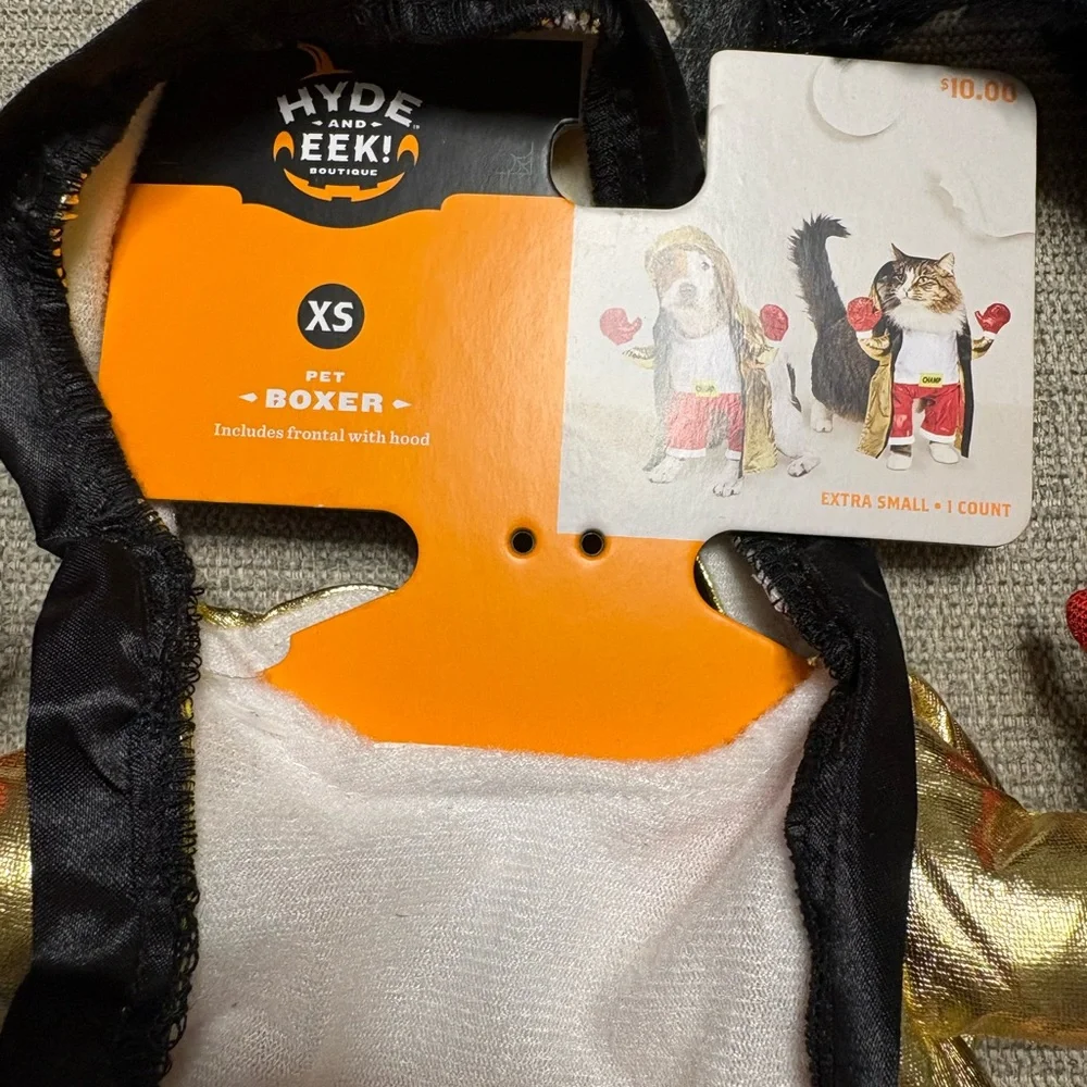 Assorted cat/dog toys. All brand new with tags!